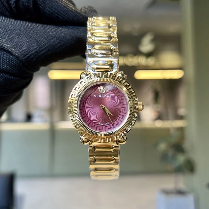 Versatile VERSACE Watches 207207
