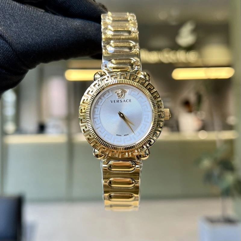 Versatile VERSACE Watches 207207