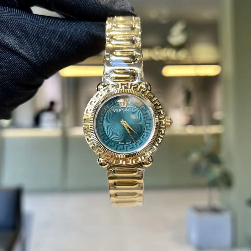 Versatile VERSACE Watches 207207