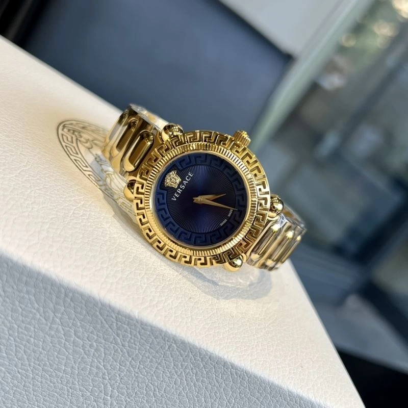 Versatile VERSACE Watches 207207
