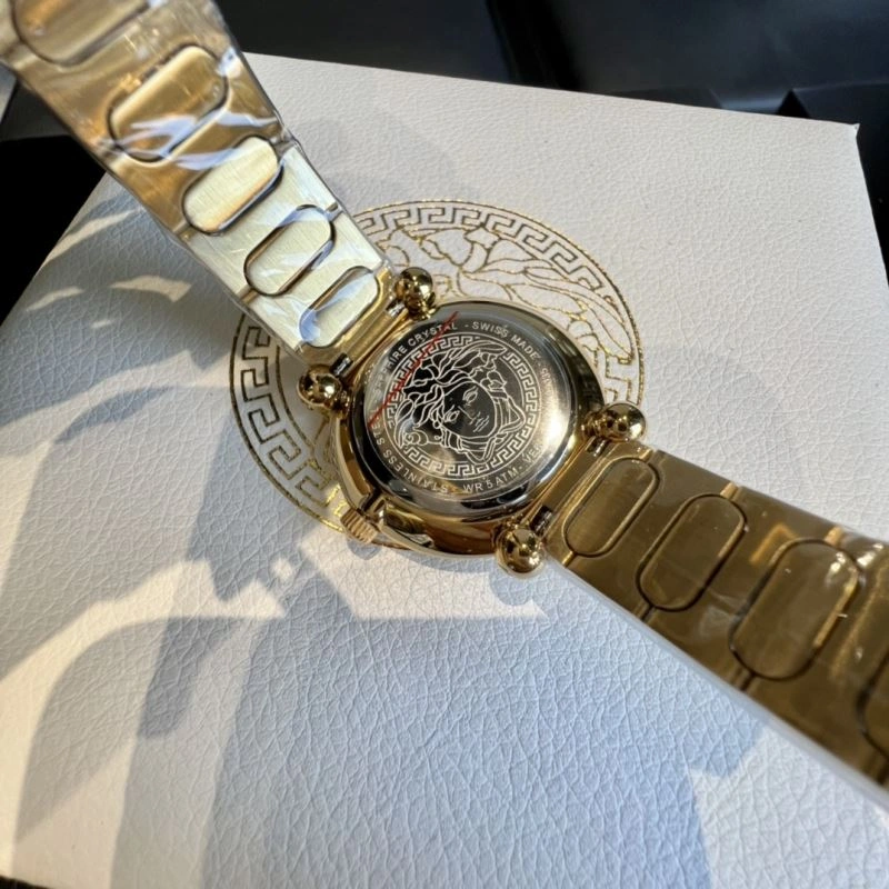 Versatile VERSACE Watches 207207
