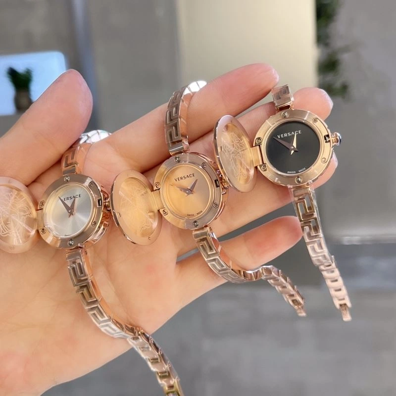 Youthful VERSACE Watches 207208