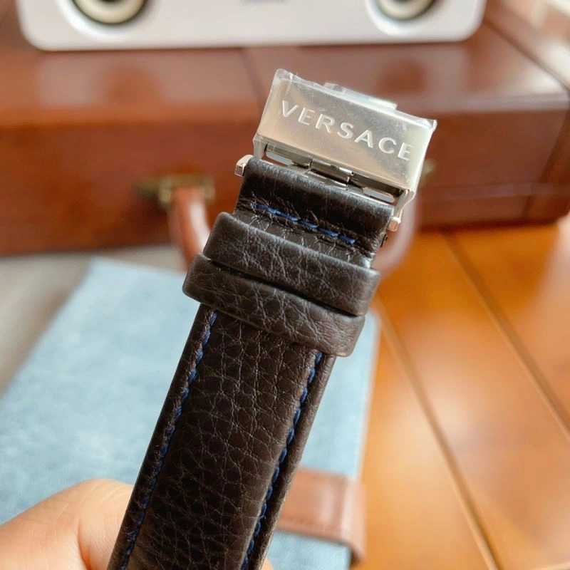 Durable VERSACE Watches 207137