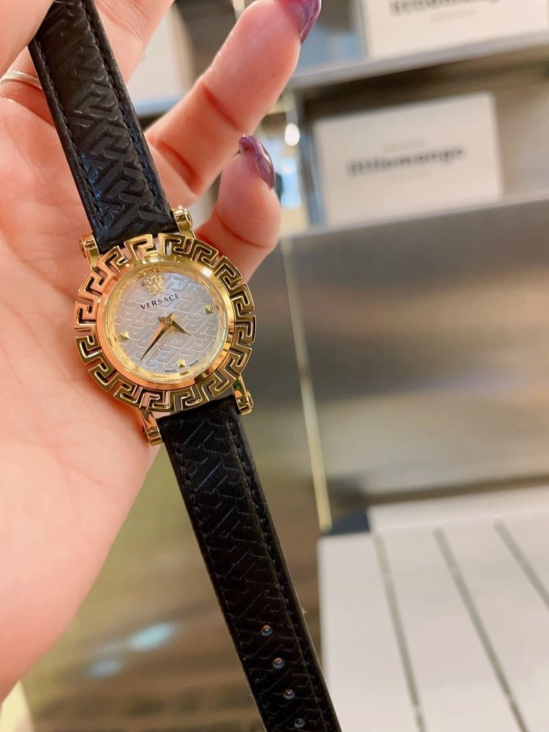 VERSACE Watches Affordable 207110