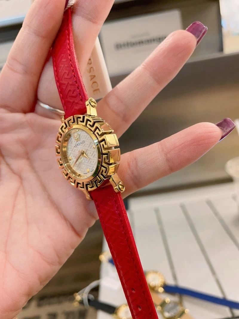 VERSACE Watches Affordable 207110