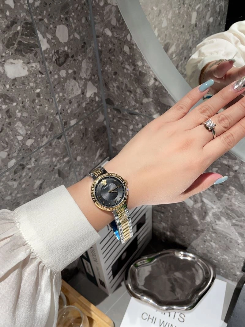 VERSACE Watches Fashionable 207172