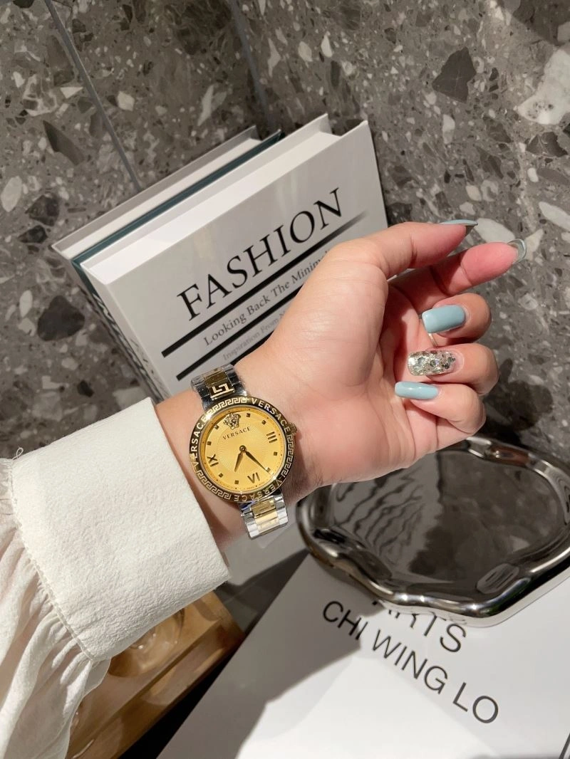 VERSACE Watches Fashionable 207172