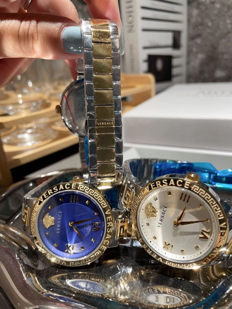 VERSACE Watches Fashionable 207172