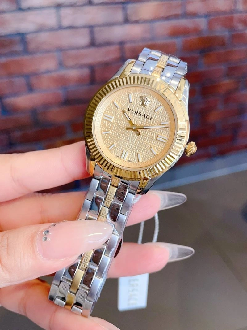 Compact VERSACE Watches 207159