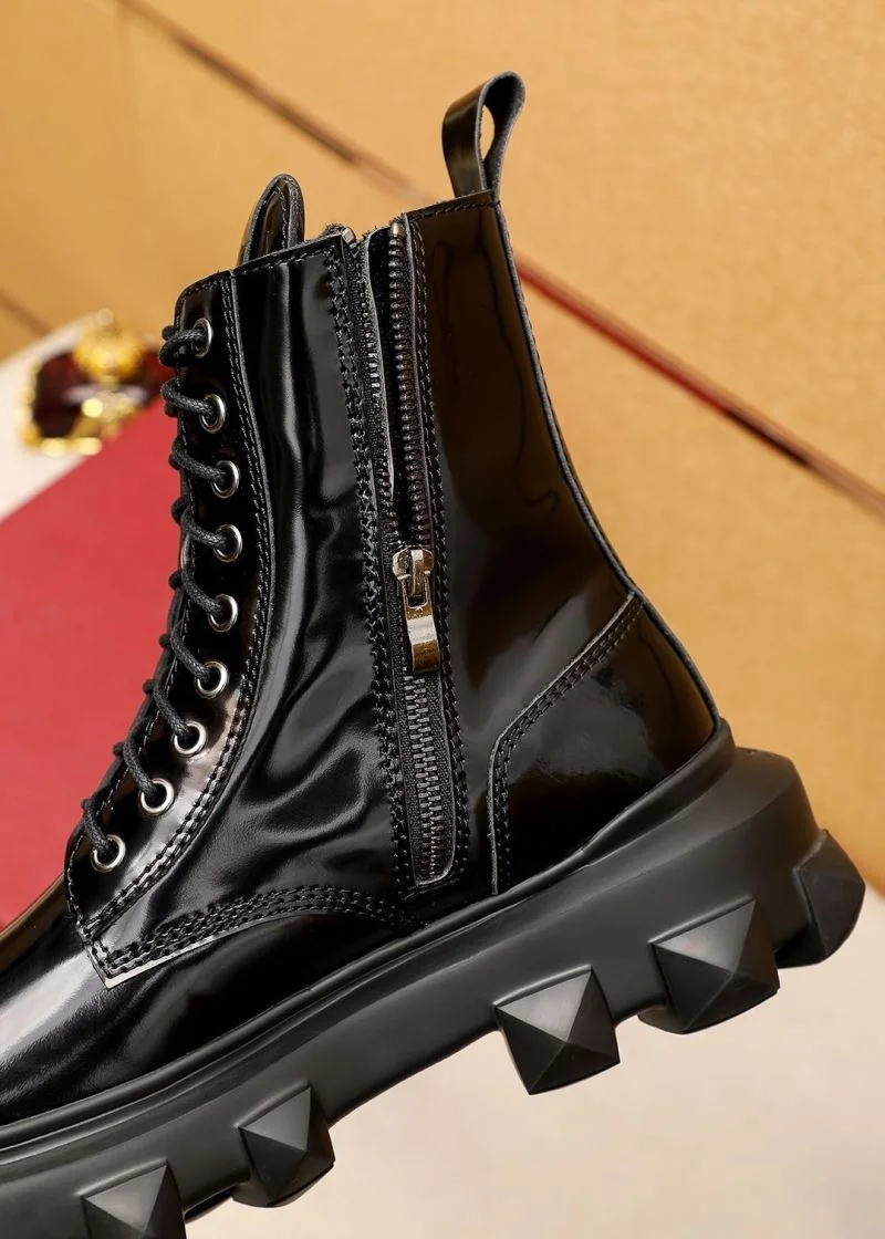 Modern Valentino Boots 37031