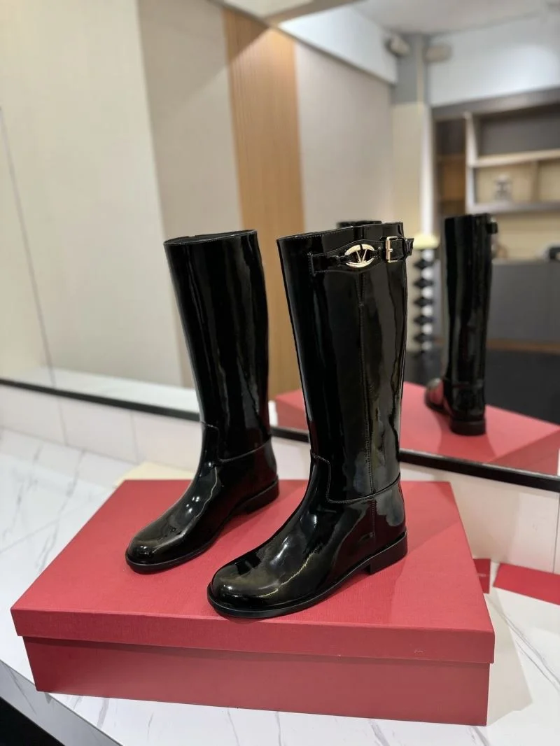 Snug Valentino Boots 37128