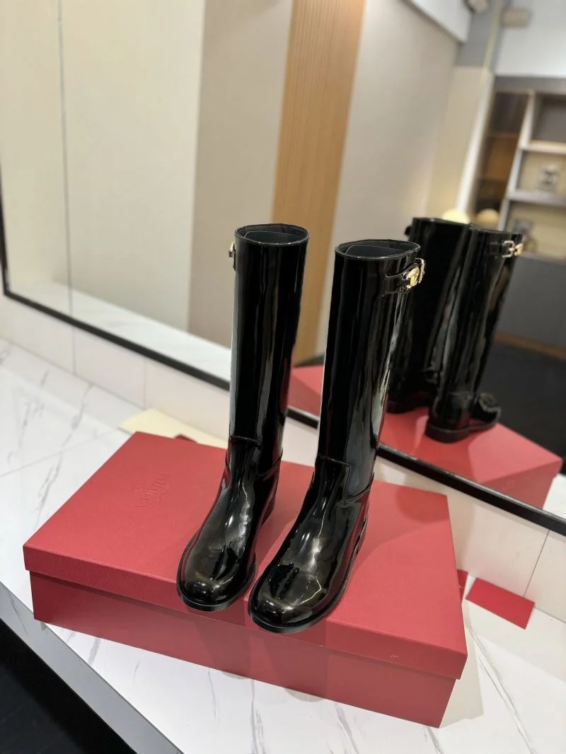 Snug Valentino Boots 37128