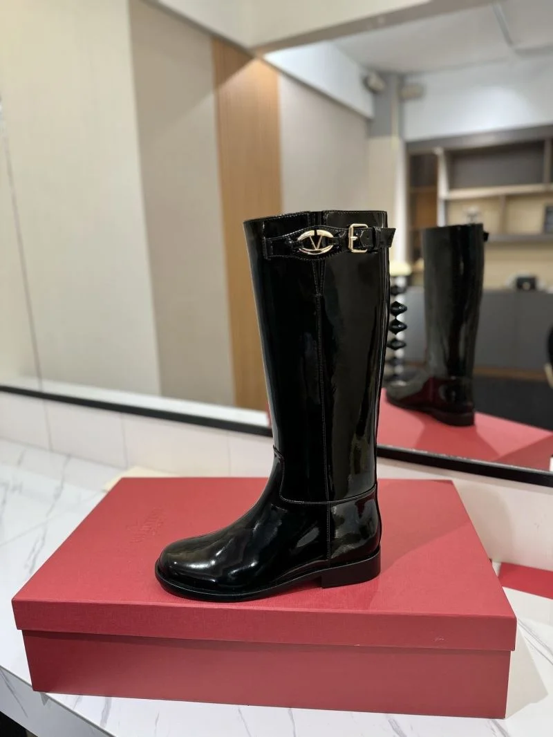 Snug Valentino Boots 37128