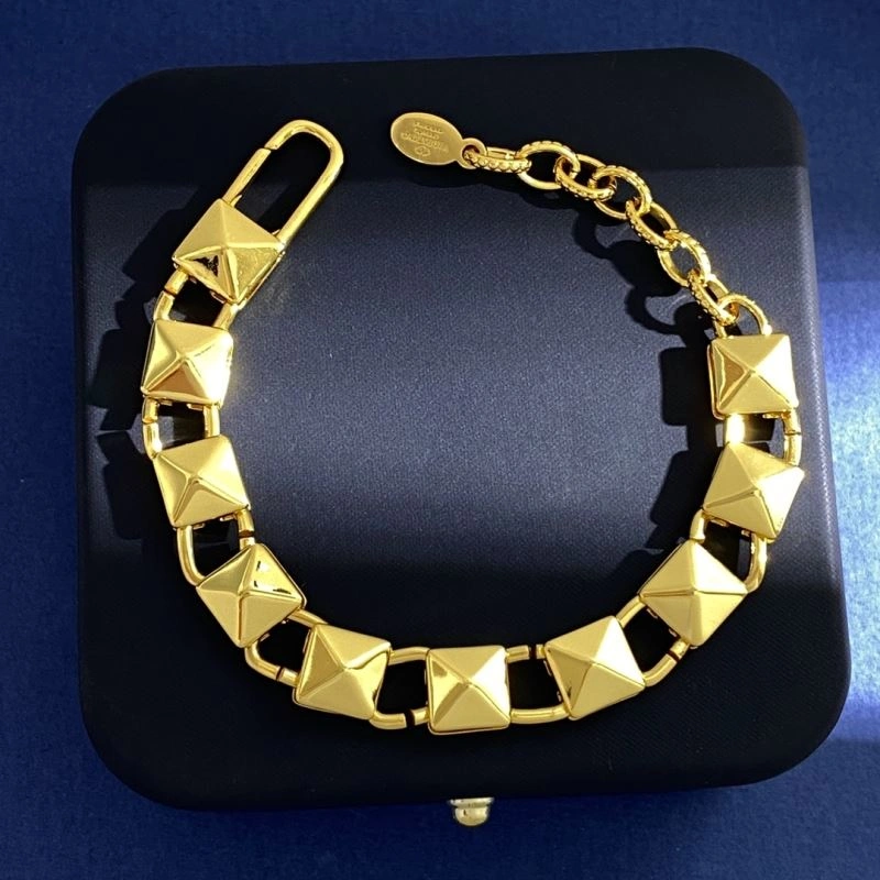 Sporty Valentino Bracelets 212821