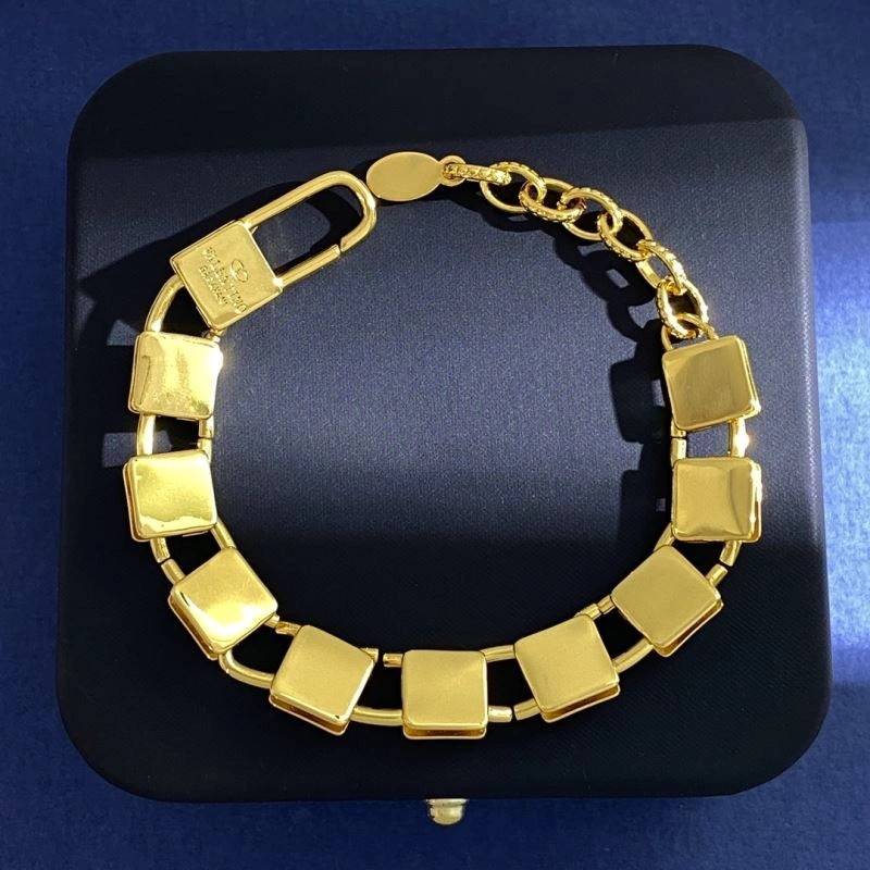 Sporty Valentino Bracelets 212821