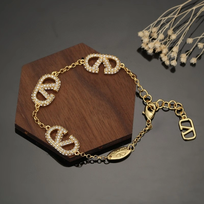 Classic Valentino Bracelets 207751