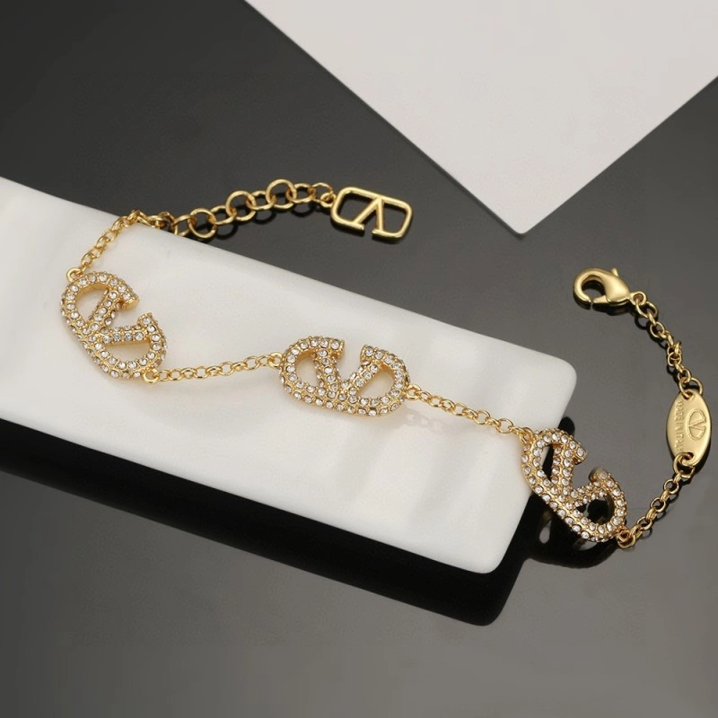 Classic Valentino Bracelets 207751