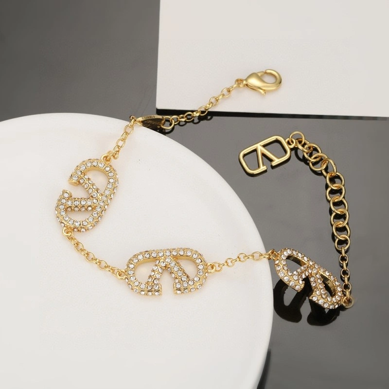 Classic Valentino Bracelets 207751