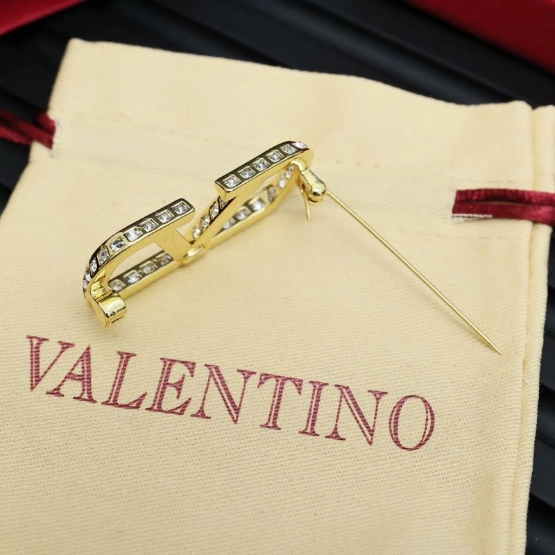 Trendy Valentino Brooches 212824