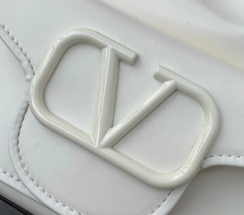 Valentino Bucket Bags Functional 87118