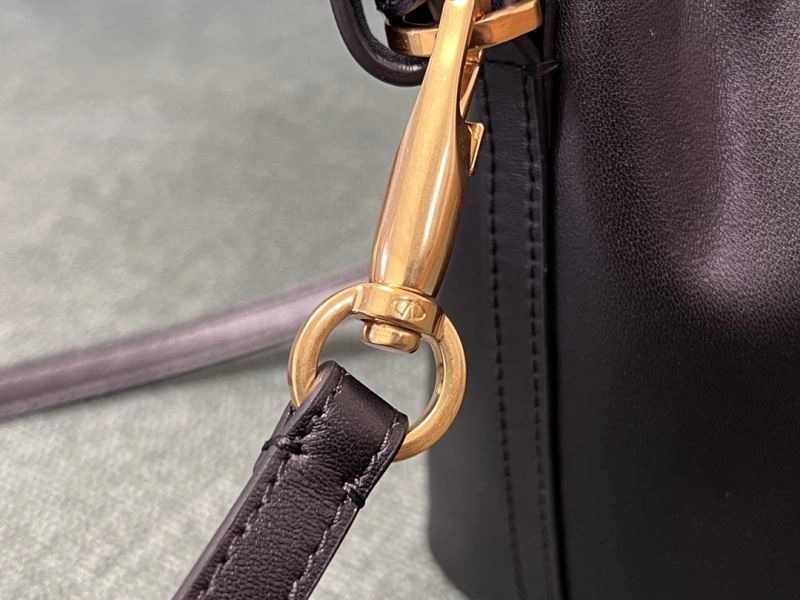 Bold Valentino Bucket Bags 60070