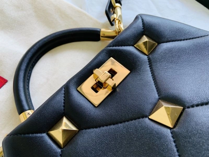 Valentino Bucket Bags UrbanStyle 60046