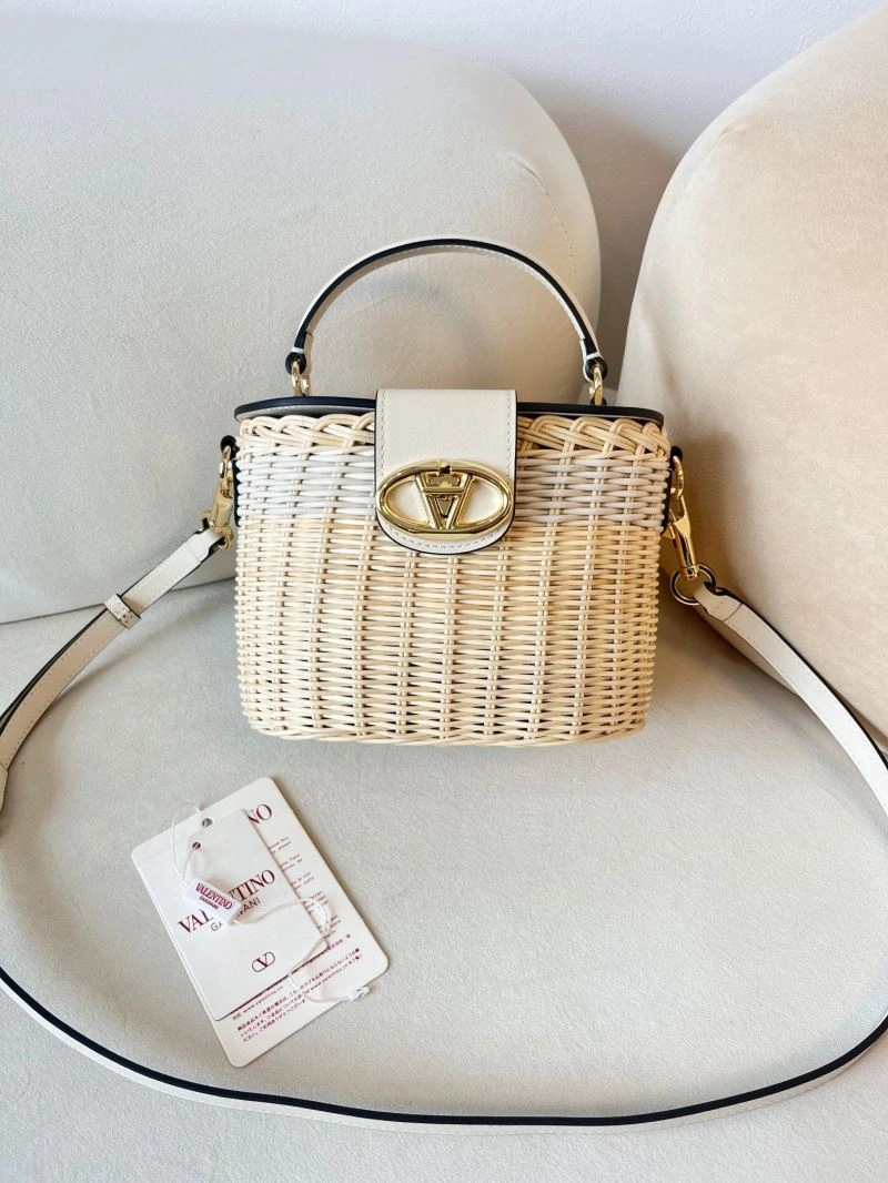 Affordable Valentino Cosmetic Bags 60077