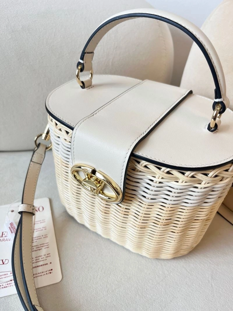 Affordable Valentino Cosmetic Bags 60077