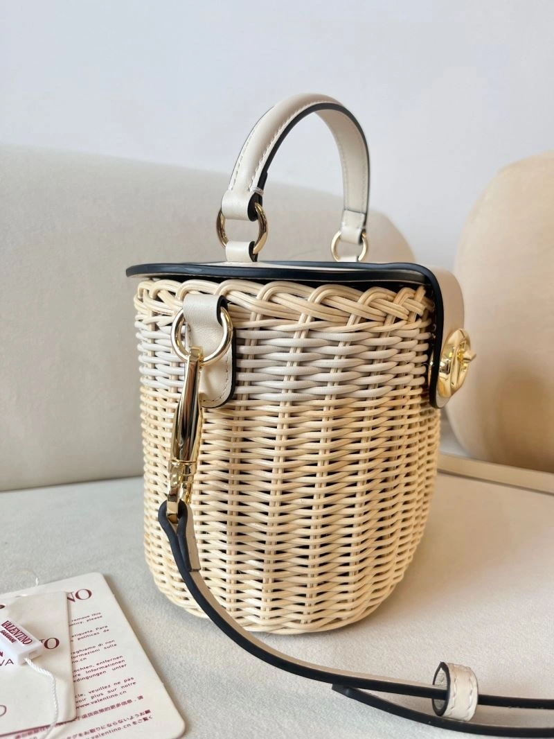 Affordable Valentino Cosmetic Bags 60077