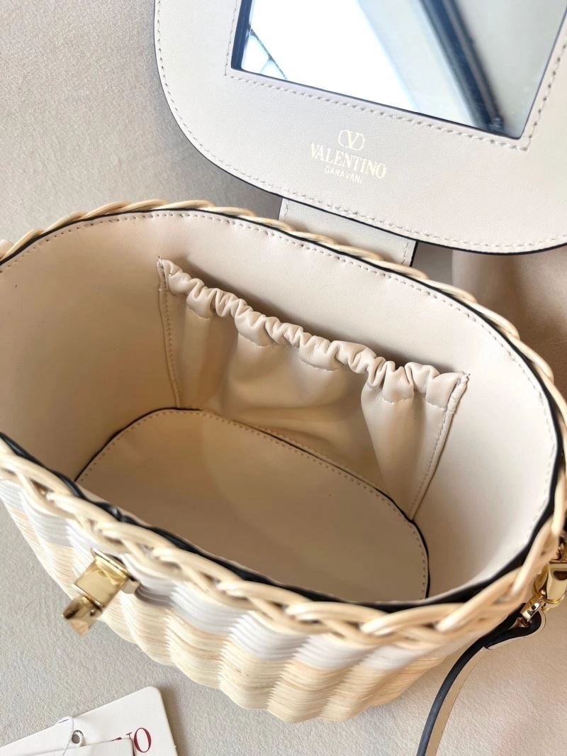 Affordable Valentino Cosmetic Bags 60077