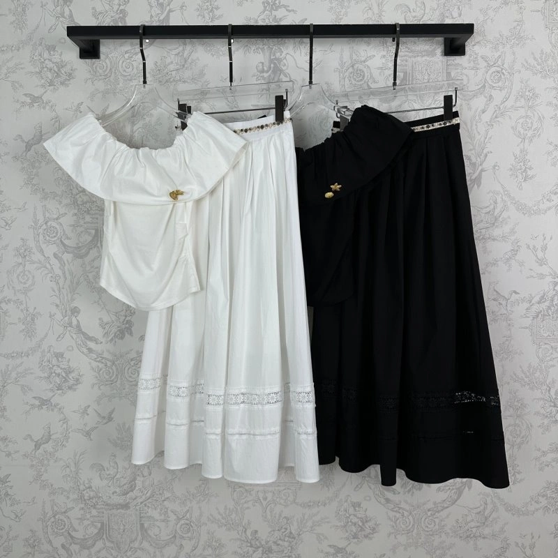 Flexible Valentino Dress Suits 174595