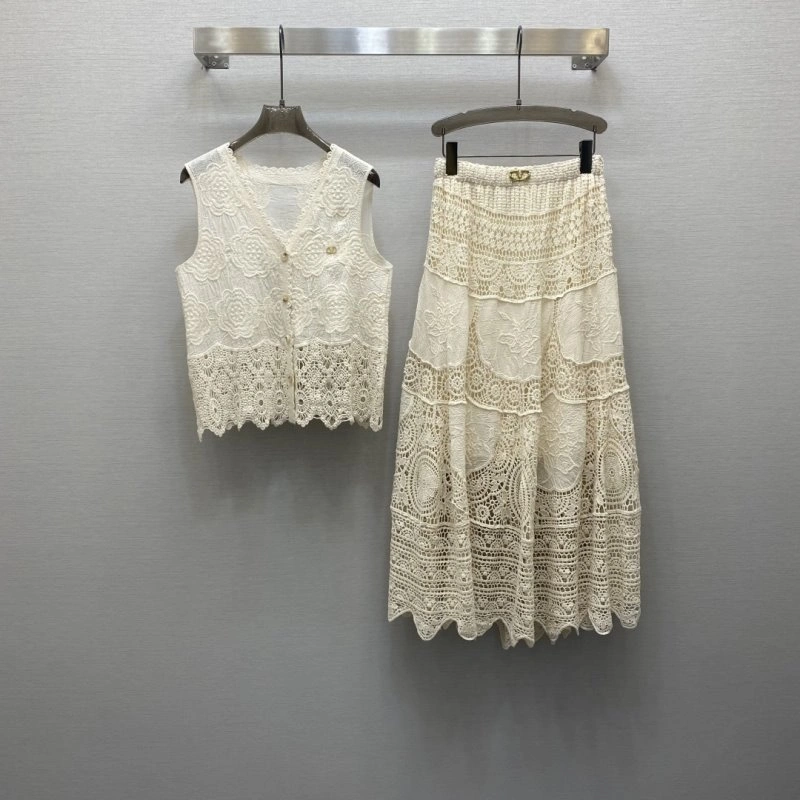 FashionForward Valentino Dress Suits 174592