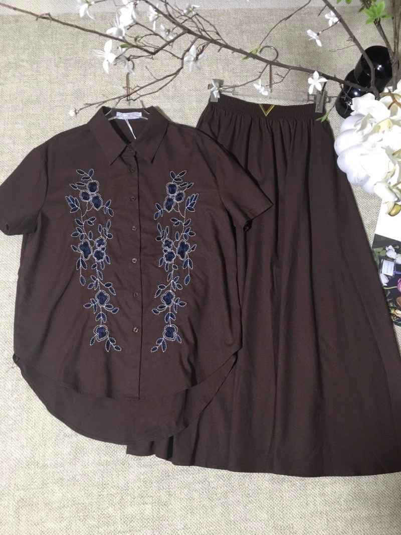 Valentino Dress Suits Youthful 174494