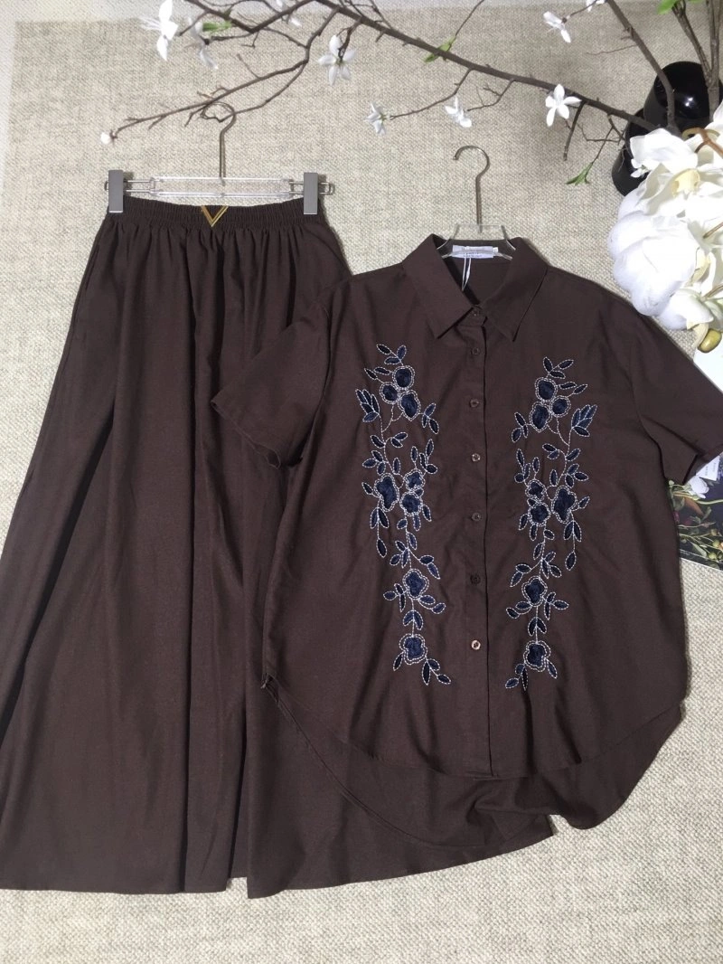 Valentino Dress Suits Youthful 174494