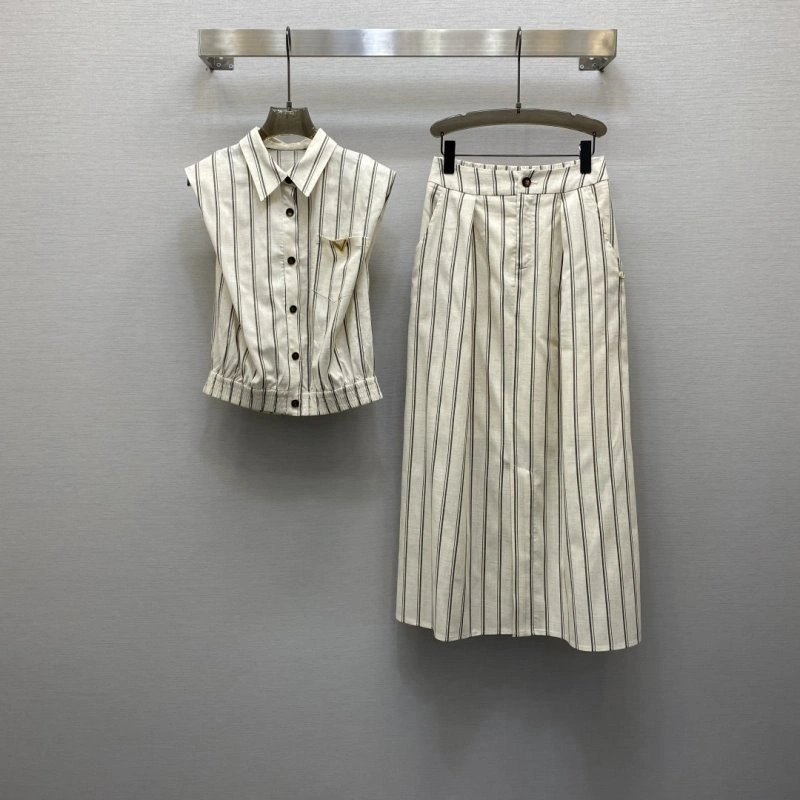 Seasonal Valentino Dress Suits 174488