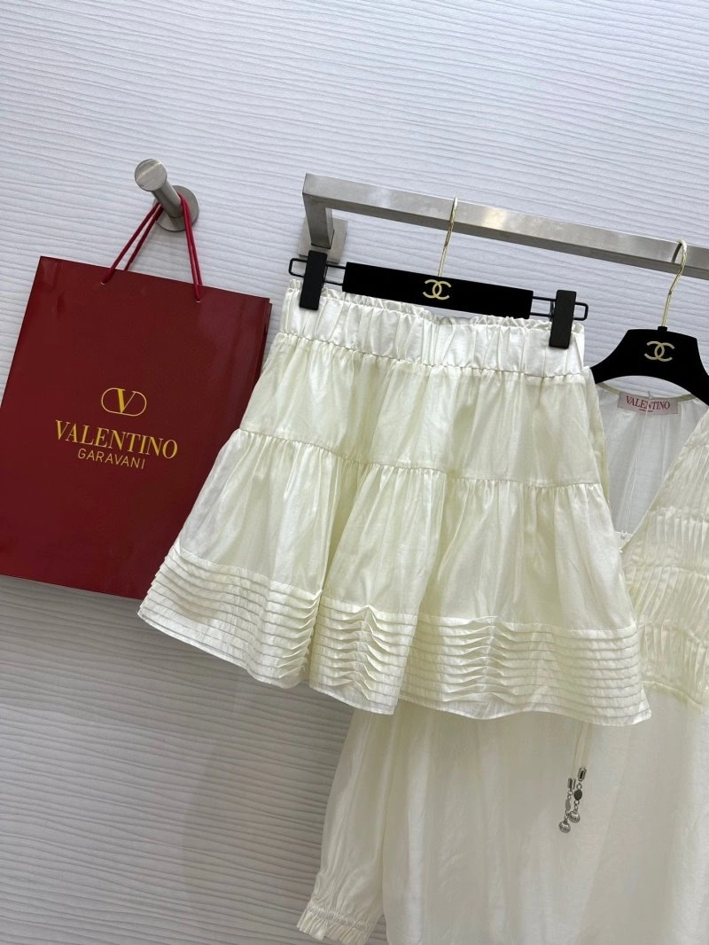 WellDesigned Valentino Dress Suits 174523