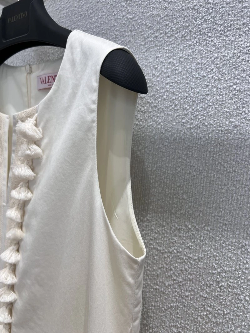 Affordable Valentino Dress 174366