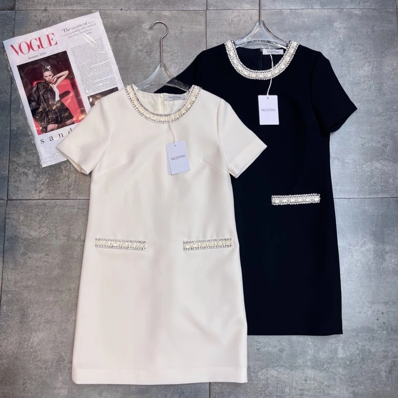 Sleek Valentino Dress 174335