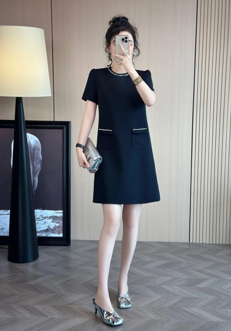 Sleek Valentino Dress 174304