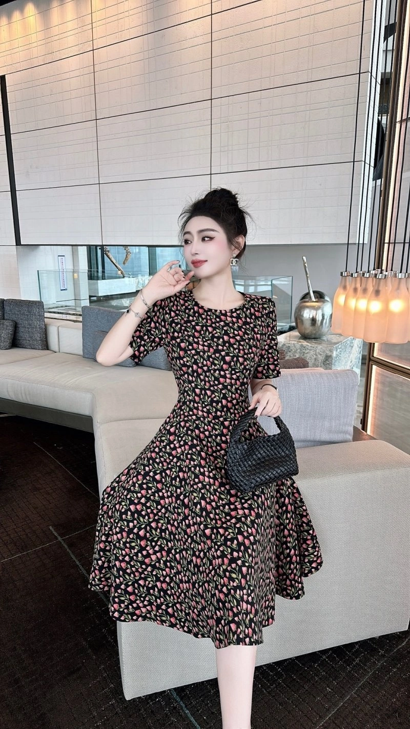 Affordable Valentino Dress 174634
