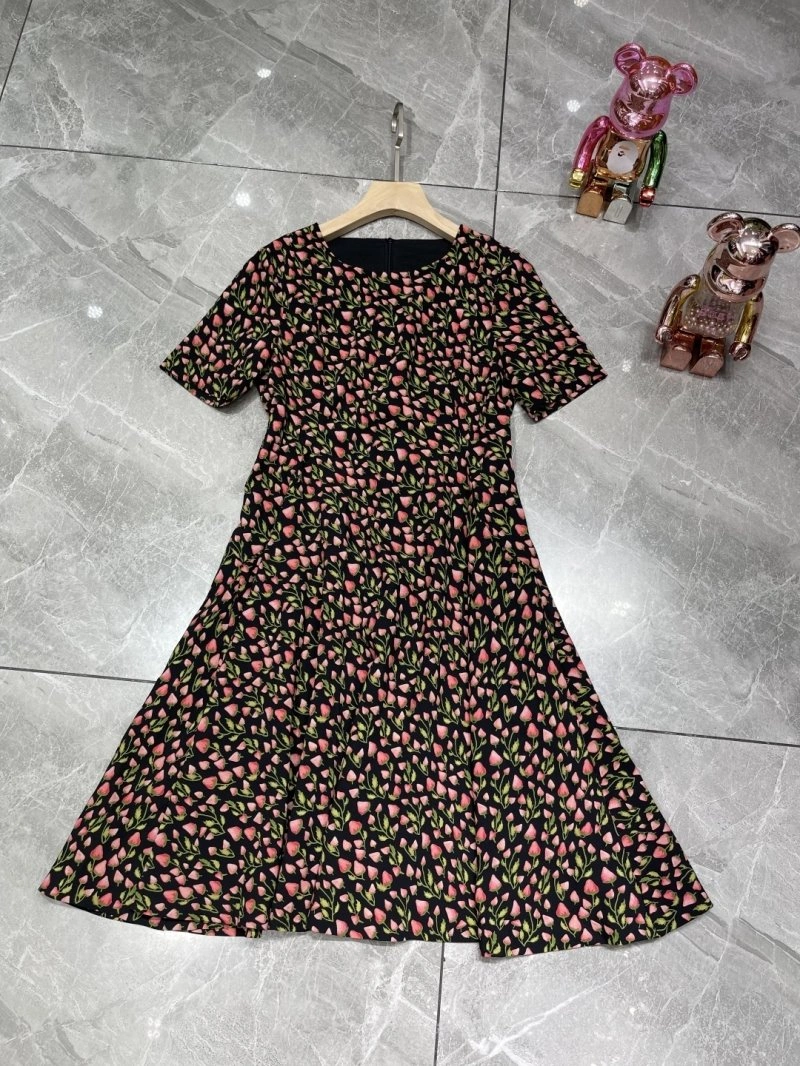 Affordable Valentino Dress 174634