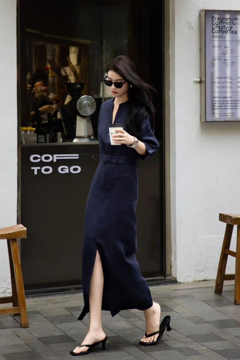 Valentino Dress Sophisticated 174636