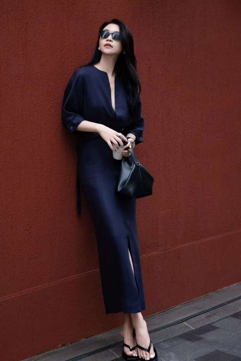 Valentino Dress Sophisticated 174636