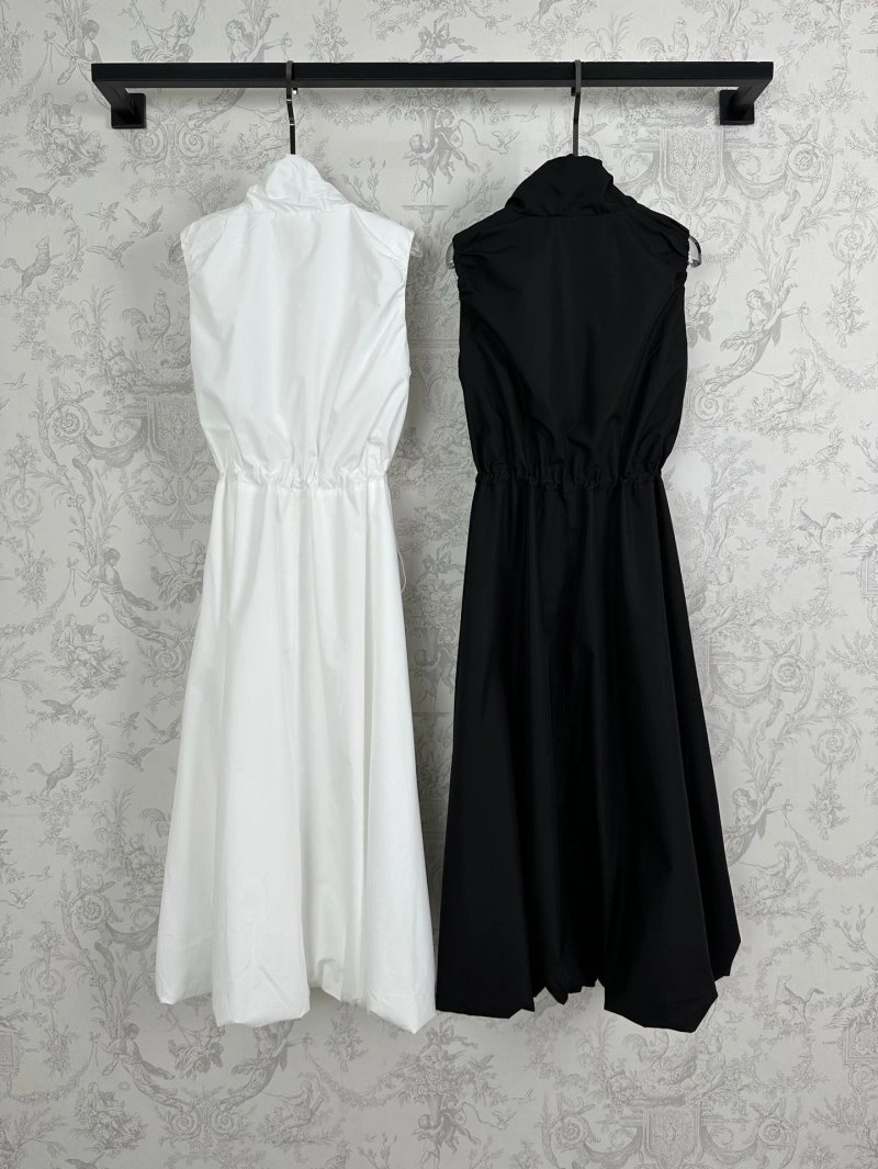 Functional Valentino Dress 174601