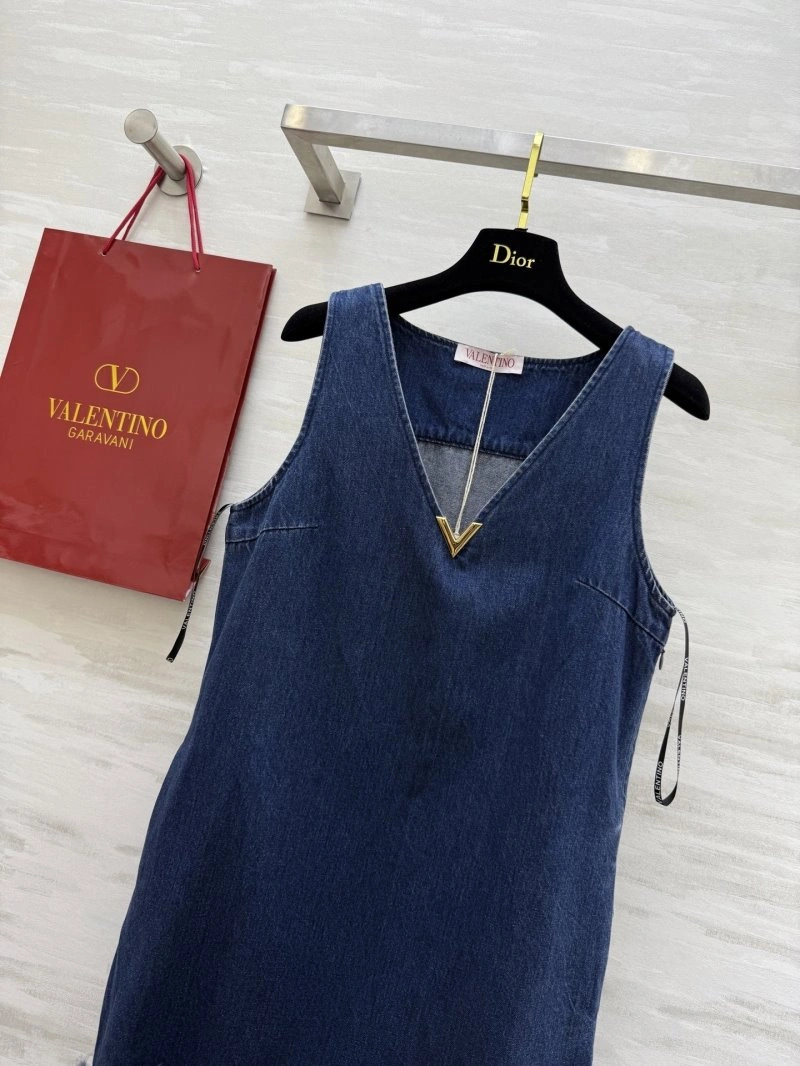 Elegant Valentino Dress 174201