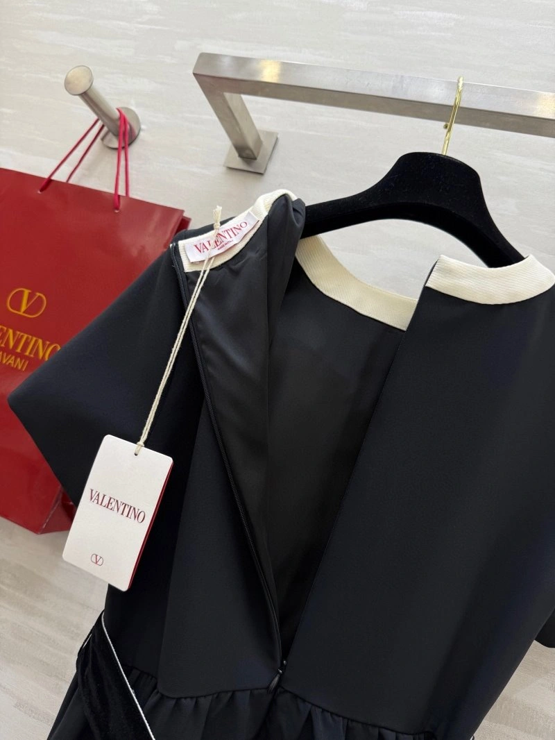 Snug Valentino Dress 174195