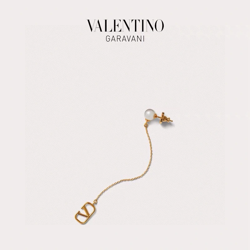 EyeCatching Valentino Earrings 213201