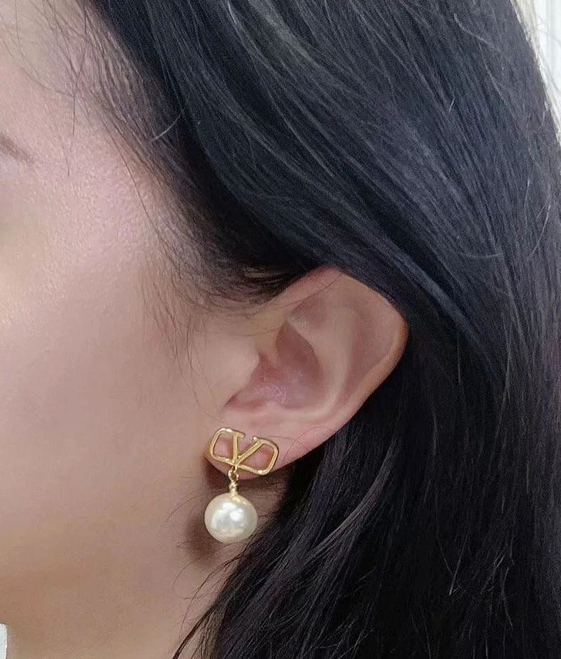 Valentino Earrings Effortless 212808