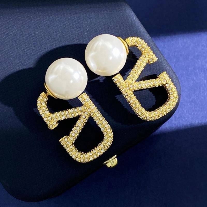 Breathable Valentino Earrings 211670
