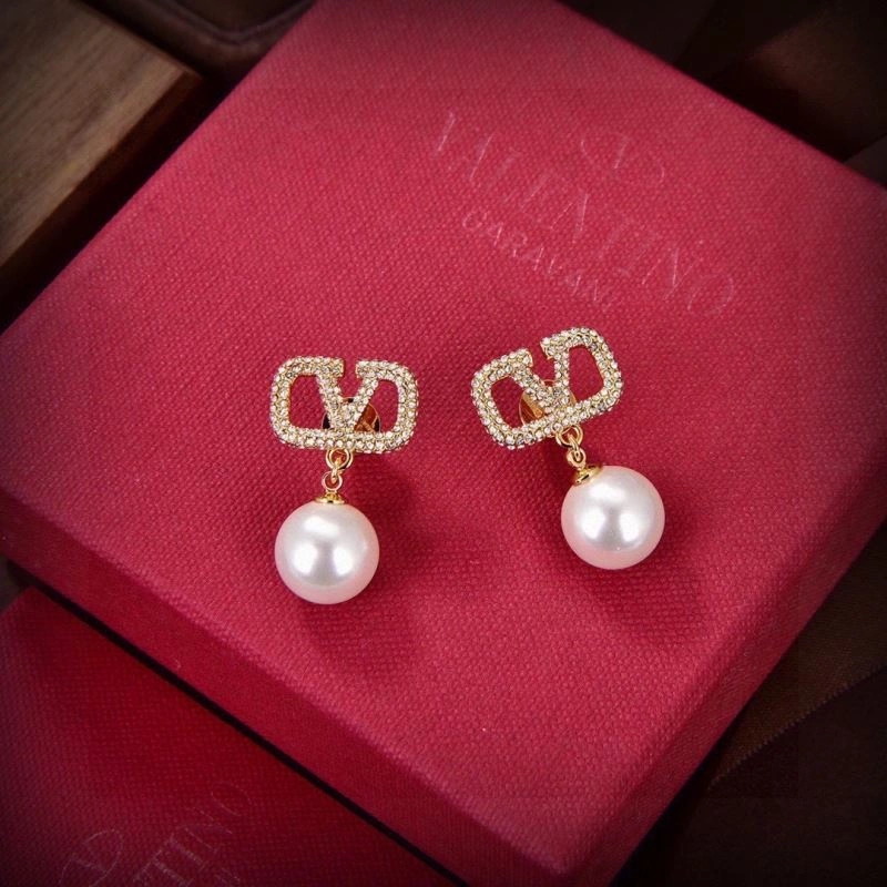 Lightweight Valentino Earrings 211649